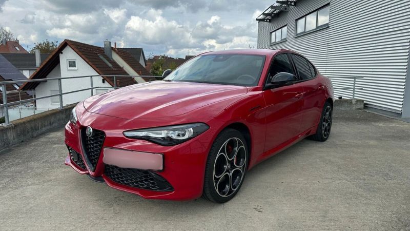 Alfa Romeo Giulia 2.0 Turbo 4×4 FULL-LED VIRTUAL COCKPIT 280 KS FACELIFT
