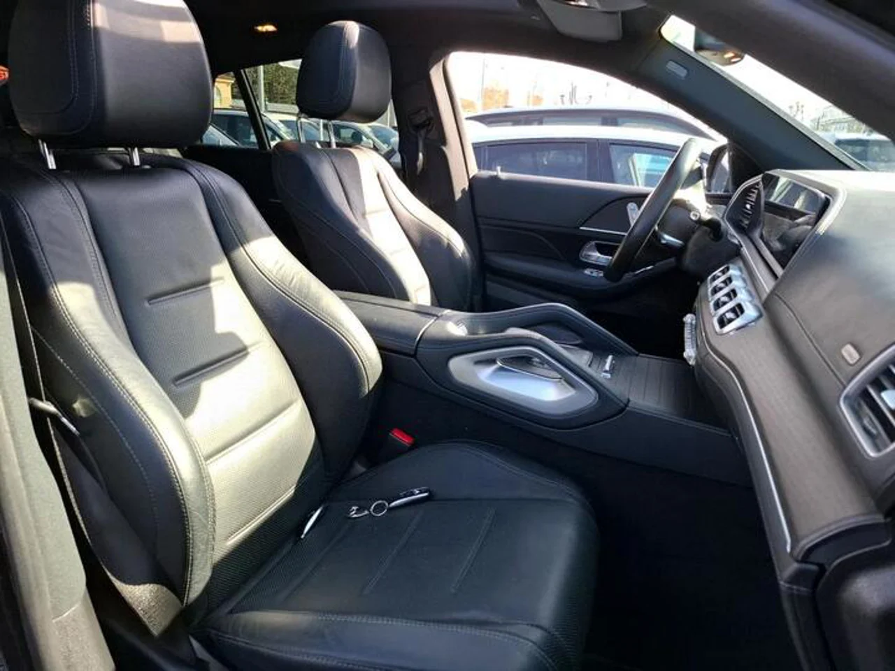 Car Image 4