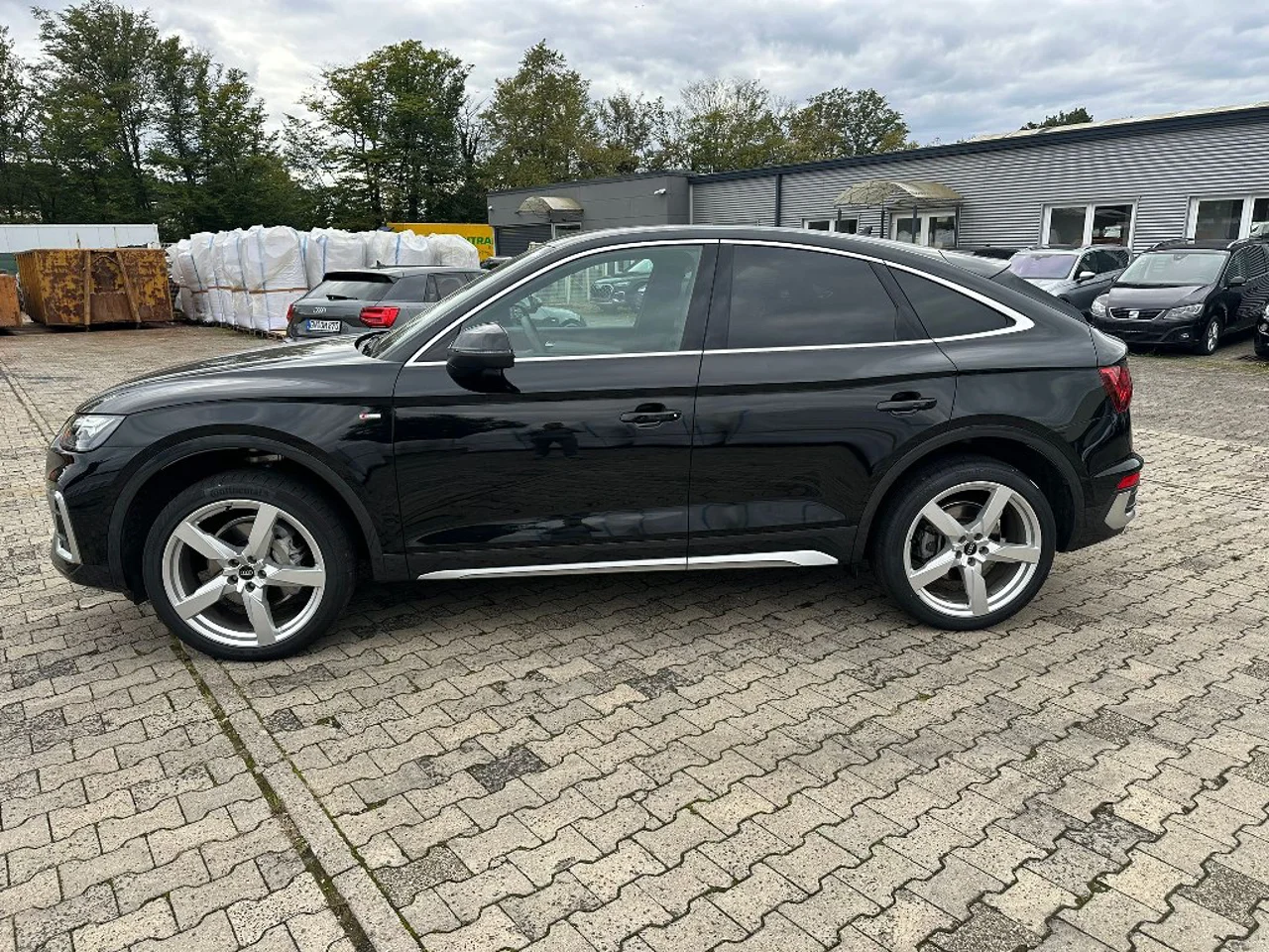 Car Image 2